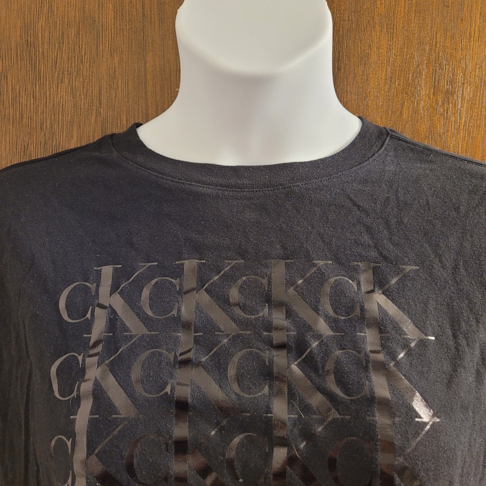 Calvin Klein Women's Black Long Sleeve T-Shirt – Size M – Front Logo - Picture 2 of 7